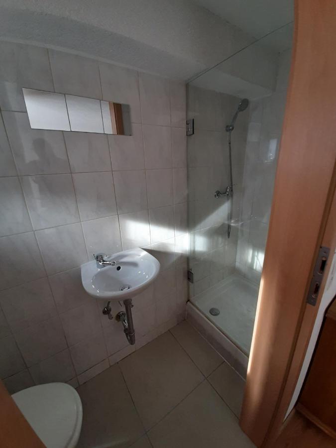 Biberach-Riss-Zimmer-Frei, Einzel-Zimmer Bad Kueche Birkenhard Ngoại thất bức ảnh