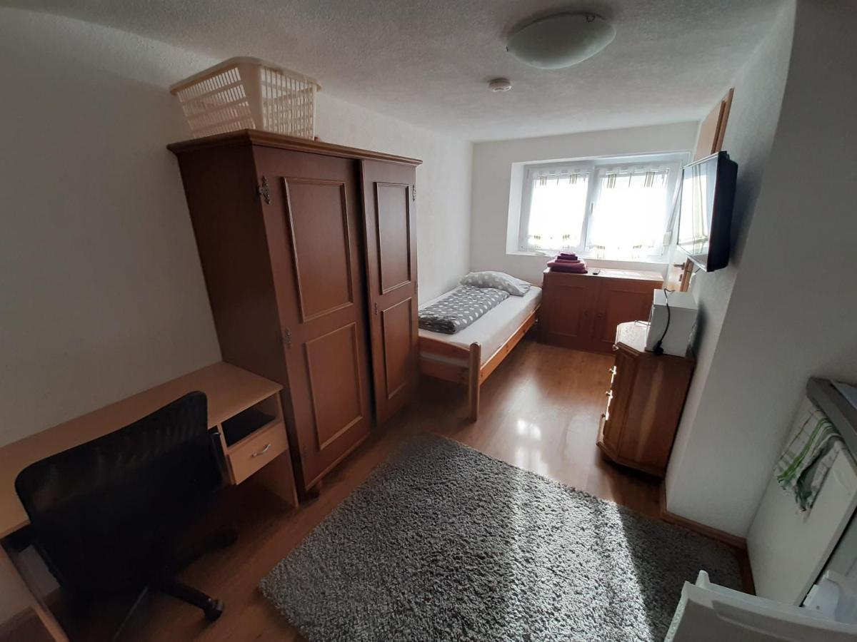 Biberach-Riss-Zimmer-Frei, Einzel-Zimmer Bad Kueche Birkenhard Ngoại thất bức ảnh