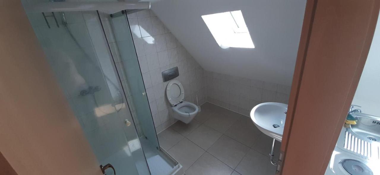 Biberach-Riss-Zimmer-Frei, Einzel-Zimmer Bad Kueche Birkenhard Ngoại thất bức ảnh