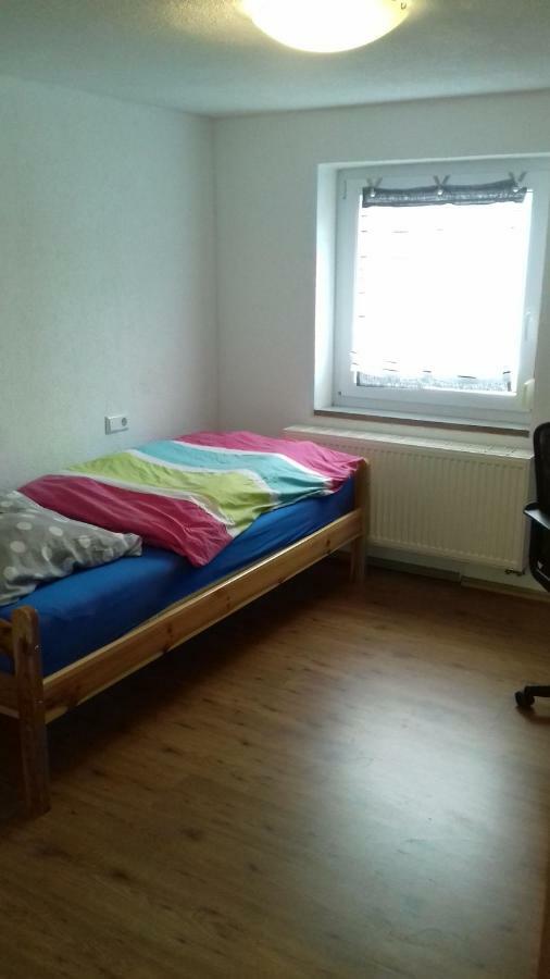 Biberach-Riss-Zimmer-Frei, Einzel-Zimmer Bad Kueche Birkenhard Phòng bức ảnh