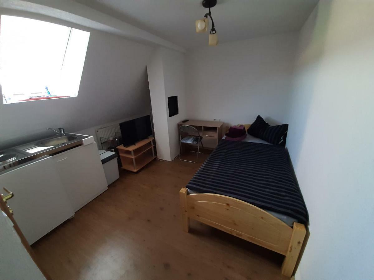 Biberach-Riss-Zimmer-Frei, Einzel-Zimmer Bad Kueche Birkenhard Ngoại thất bức ảnh